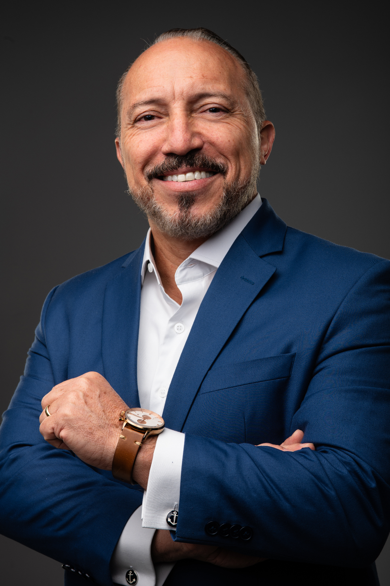 Arão Bernardes — Fundador & CEO